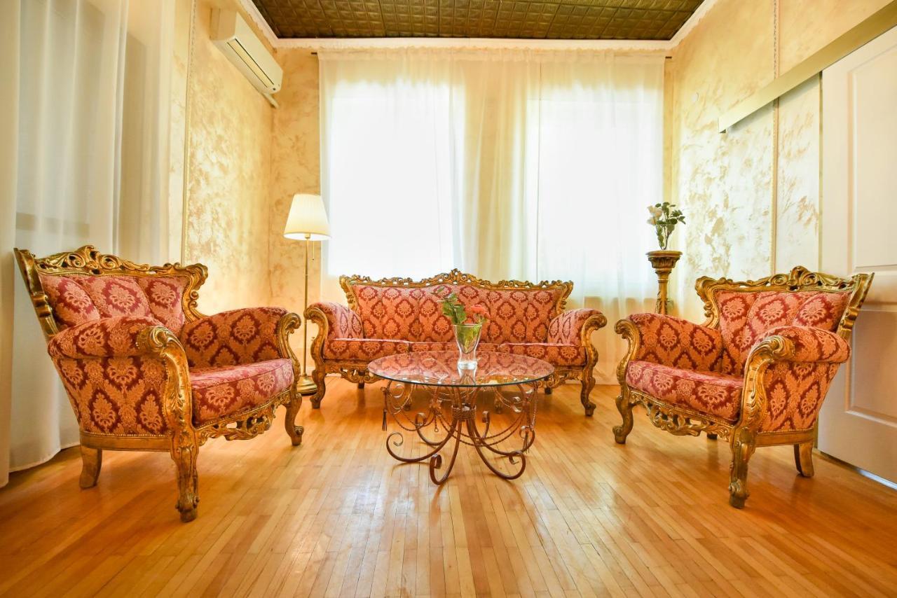 The Museum - Wonderful Super Central Apartment 부쿠레슈티 외부 사진